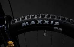 COMMENCAL META TR OHLINS YELLOW -magasin de vélo 22METATRALC1235C 06 2000