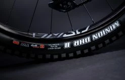 COMMENCAL META TR METALLIC GREEN -magasin de vélo 22METATRALC8760C 08 2000