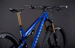 COMMENCAL META TR GLITTERY ROYAL BLUE -magasin de vélo 22METATRALCBL 02 2000