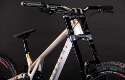 COMMENCAL SUPREME DH V5 GRADIENT GOLD -magasin de vélo 22SUPV5ALC4 02 2000