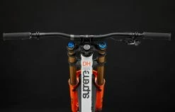 COMMENCAL SUPREME DH V5 SIGNATURE COIL PURE WHITE 15 COMMENCAL SUPREME DH V5 SIGNATURE COIL PURE WHITE -magasin de vélo 22SUPV5TM 04 2000