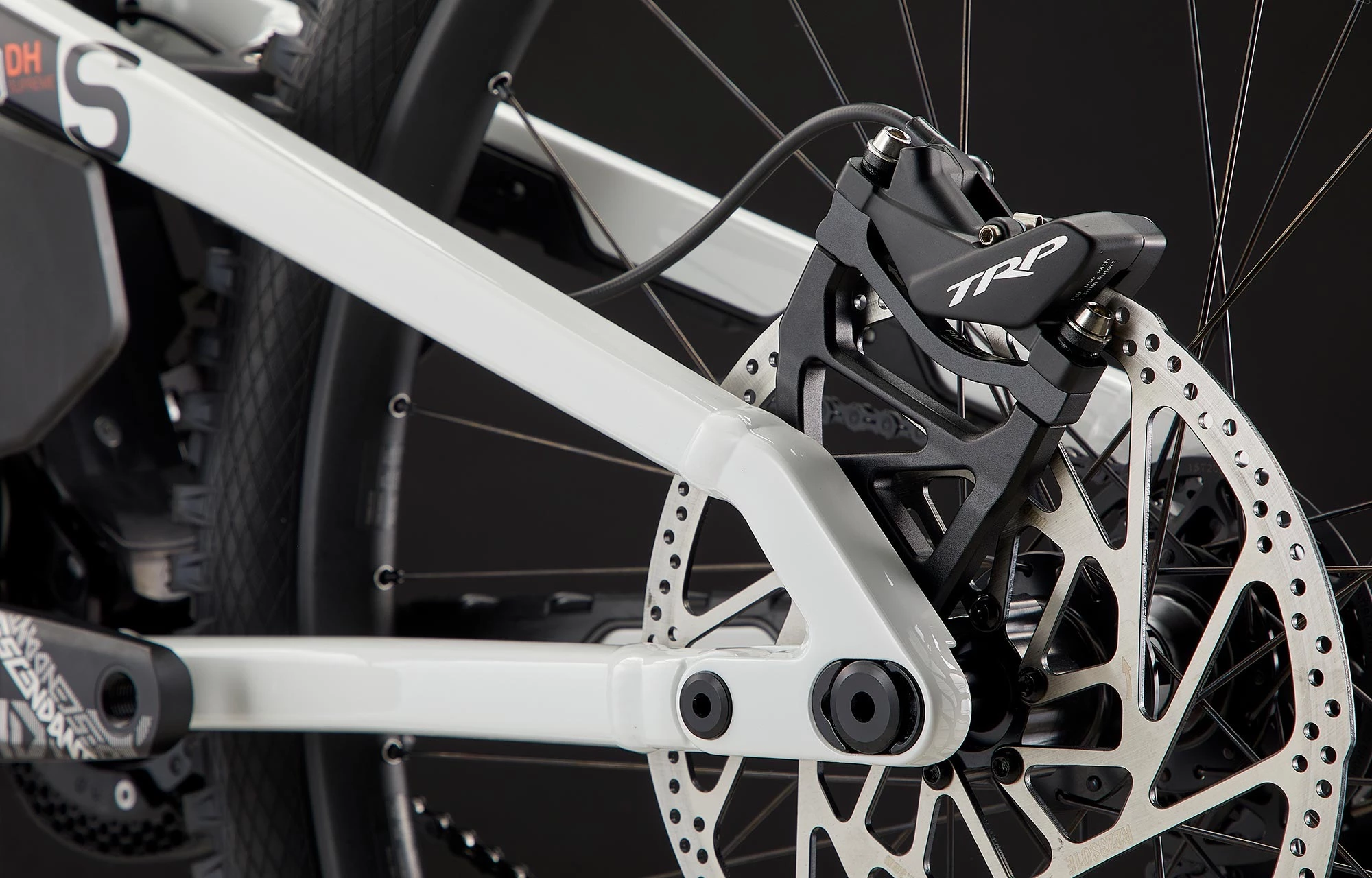 COMMENCAL SUPREME DH V5 SIGNATURE COIL PURE WHITE 11 COMMENCAL SUPREME DH V5 SIGNATURE COIL PURE WHITE – Image 9