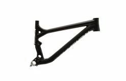 TRIANGLE AVANT META 4X