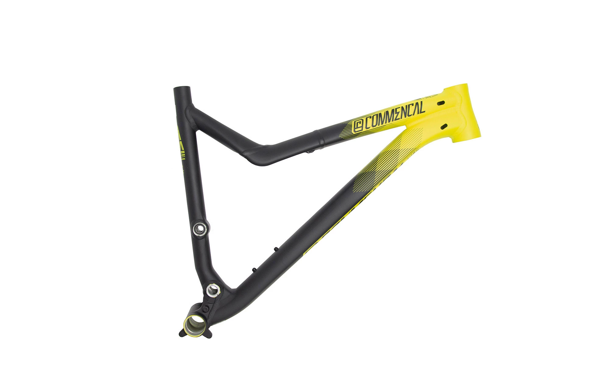 TRIANGLE AVANT META AM V4 BLACK 3 TRIANGLE AVANT META AM V4 BLACK