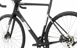 Vélo De Route CANNONDALE SuperSix Evo Carbon Disc 105 Noir - 2023 -magasin de vélo velo de route cannondale supersix evo carbon disc 105 noir 2023 5