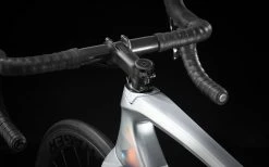 Vélo De Route TREK Emonda SL 7 Blanc/Holographic - 2023 12 Vélo De Route TREK Emonda SL 7 Blanc/Holographic - 2023 -magasin de vélo velo de route trek emonda sl 7 blancholographic 2023 4