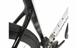 Vélo Route CANNONDALE SuperSix EVO Carbon Disc 105 Di2 Blanc/Noir - 2023 -magasin de vélo velo route cannondale supersix evo carbon disc 105 di2 blancnoir 2023 3